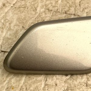 Mitsubishi Outlander Mk3 Left Headlight Washer Pump Cap Cover 8264A311 2018-2021 - Image 3