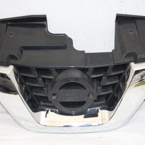 Nissan Juke Front Bumper Grill 62072-BV80A Genuine *DAMAGED* - Image 3