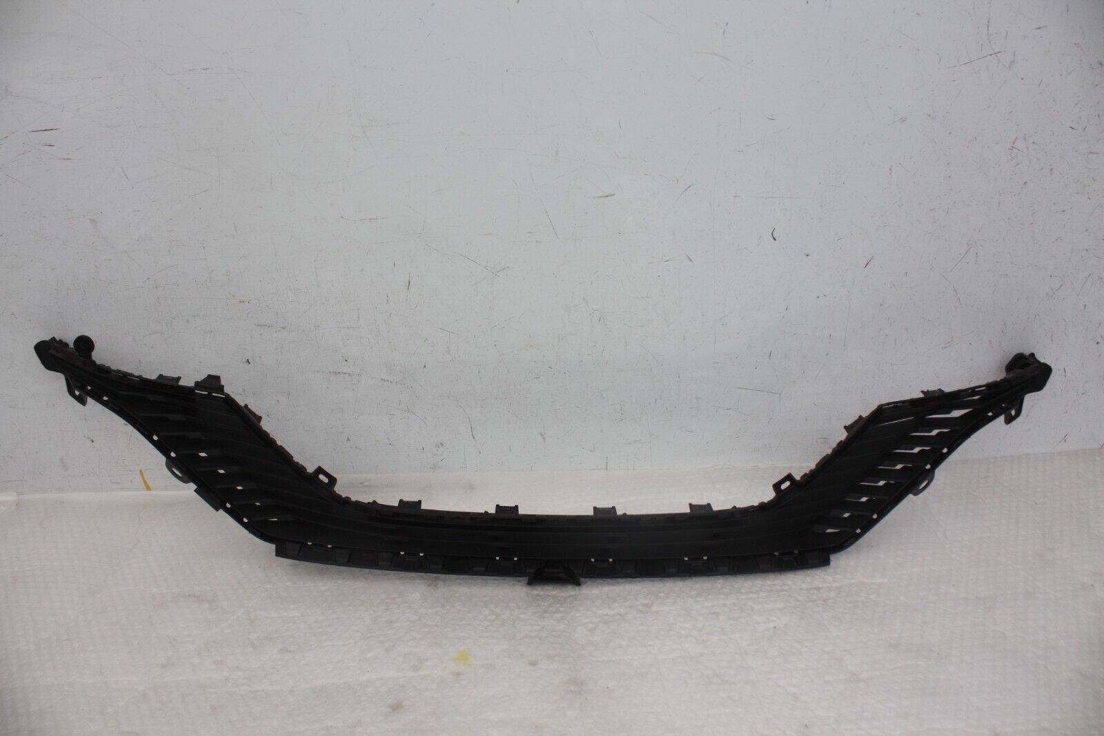 Peugeot 208 Front Bumper Lower Grill 2020-2023 9823209880 Genuine *DAMAGED*