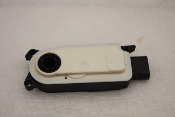 Range-Rover-Evoque-L551-Intake-Actuator-Motor-5877R1007-Genuine-176897689842