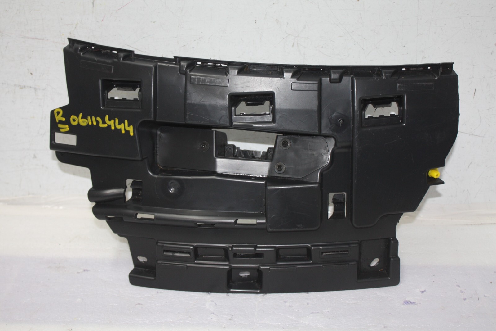 Range Rover Sport Front Bumper Right Bracket 2022 ON N9X2-17C862-A Genuine