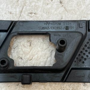 Range Rover Velar L560 Front Right Headlight Washer Cover J8A2-13C152-AB Genuine - Image 7