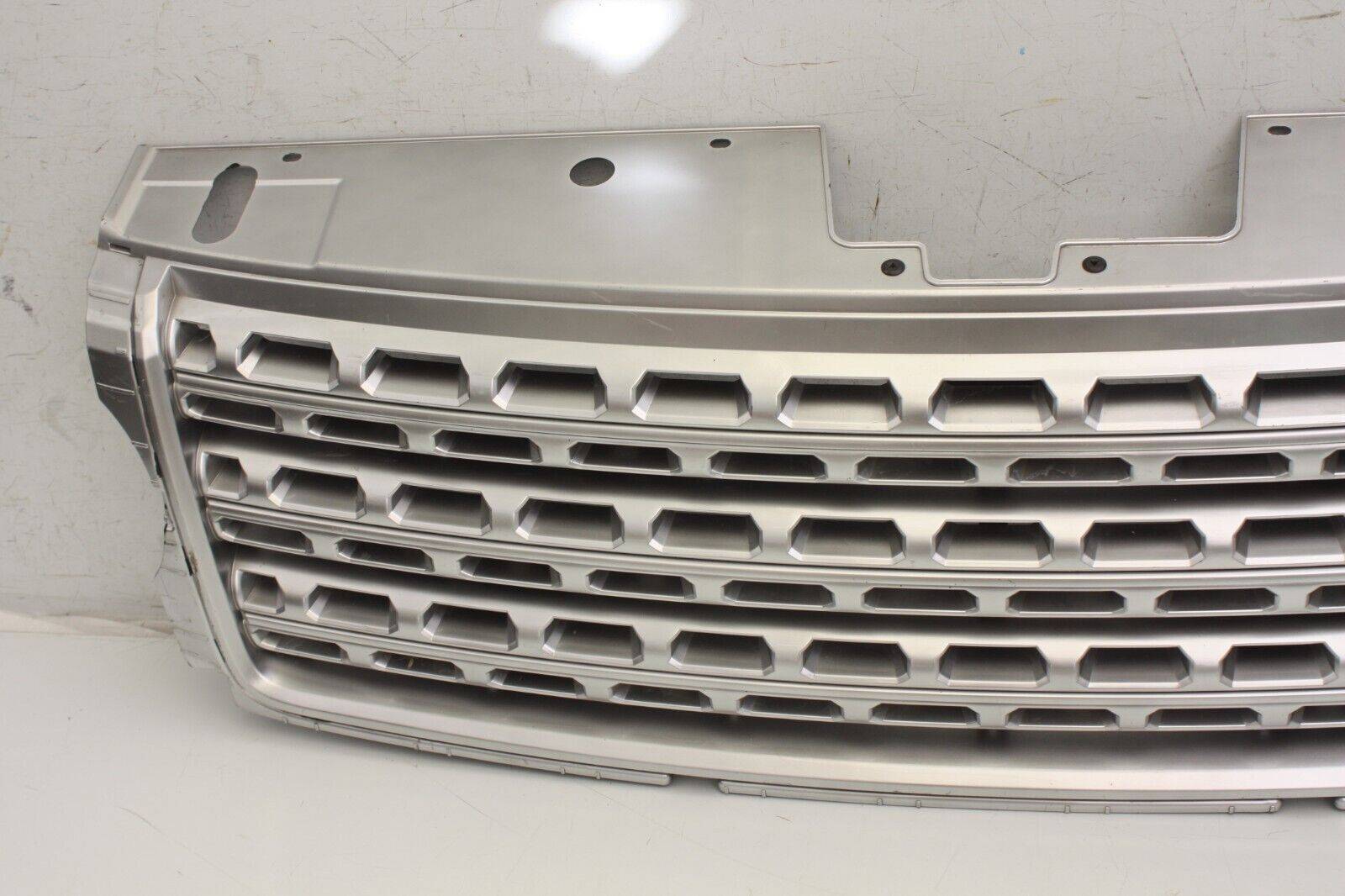 Range-Rover-Vogue-Front-Bumper-Grill-CK52-8200-AD-Genuine-176599311562-3