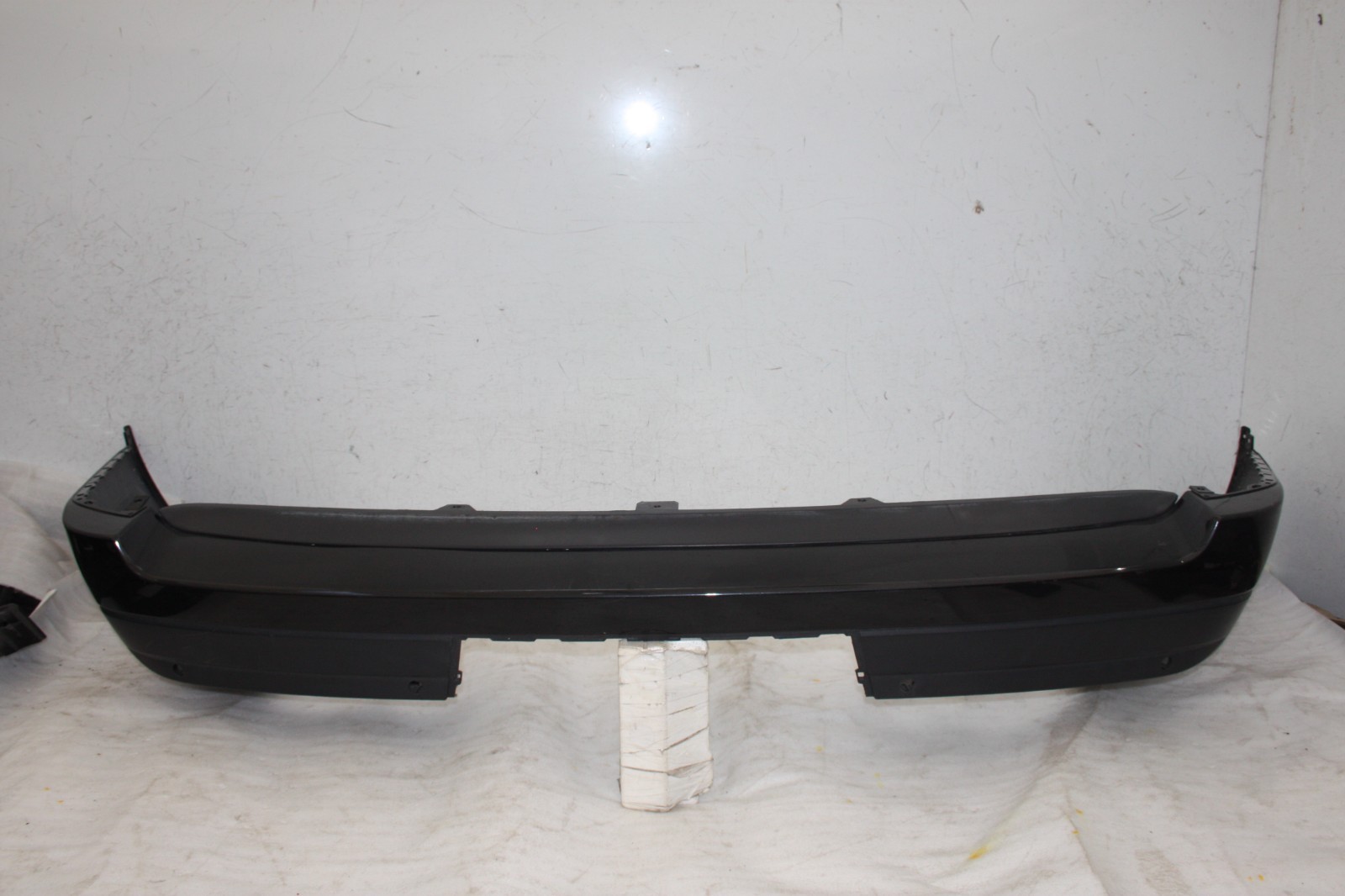 Range Rover Vogue L405 Rear Bumper 2013 TO 2017 CK52-17D781-AA Genuine *DAMAGED*