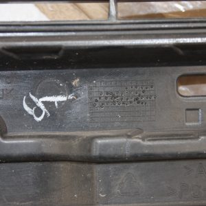 Range Rover Vogue L460 Front Bumper M8E2-17F003-A Genuine *DAMAGED* - Image 14