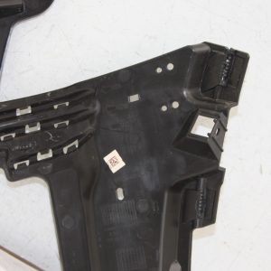 Range Rover Vogue L460 Front Bumper Right Bracket 2022 ON M8E2-17C862-A - Image 9
