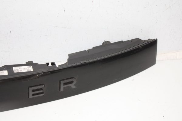 Range Rover Vogue L460 Rear Center Light Bar Tailgate M8E2 15C436 AP damaged 178505270212 2
