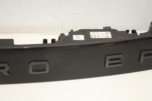 Range Rover Vogue L460 Rear Center Light Bar Tailgate M8E2 15C436 AP damaged 178505270212 7