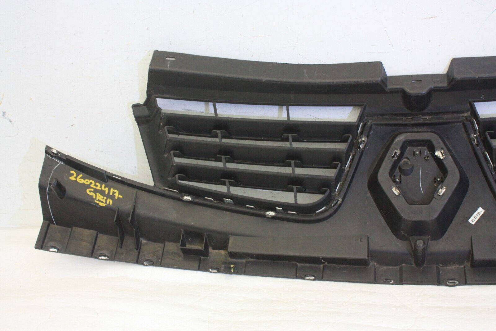 Renault-Trafic-Front-Bumper-Upper-Section-Grill-2007-TO-2014-623100247R-Genuine-176261013412-15