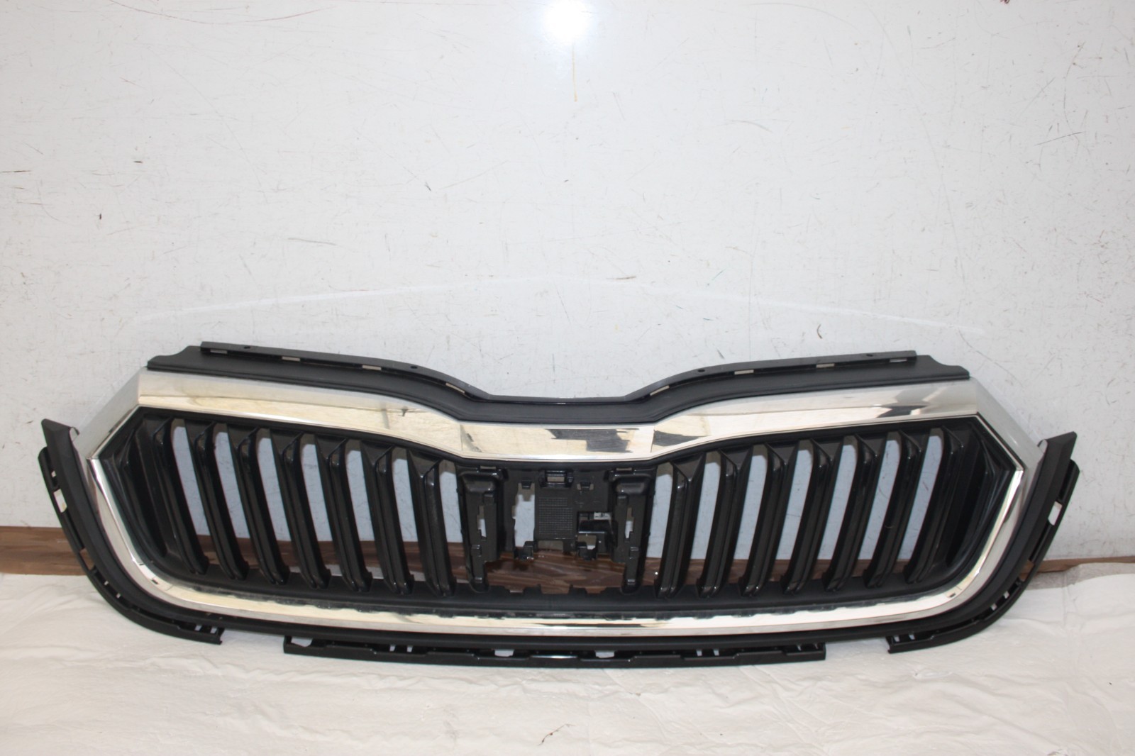 Skoda Kamiq Front Bumper Grill 2019 TO 2024 Genuine