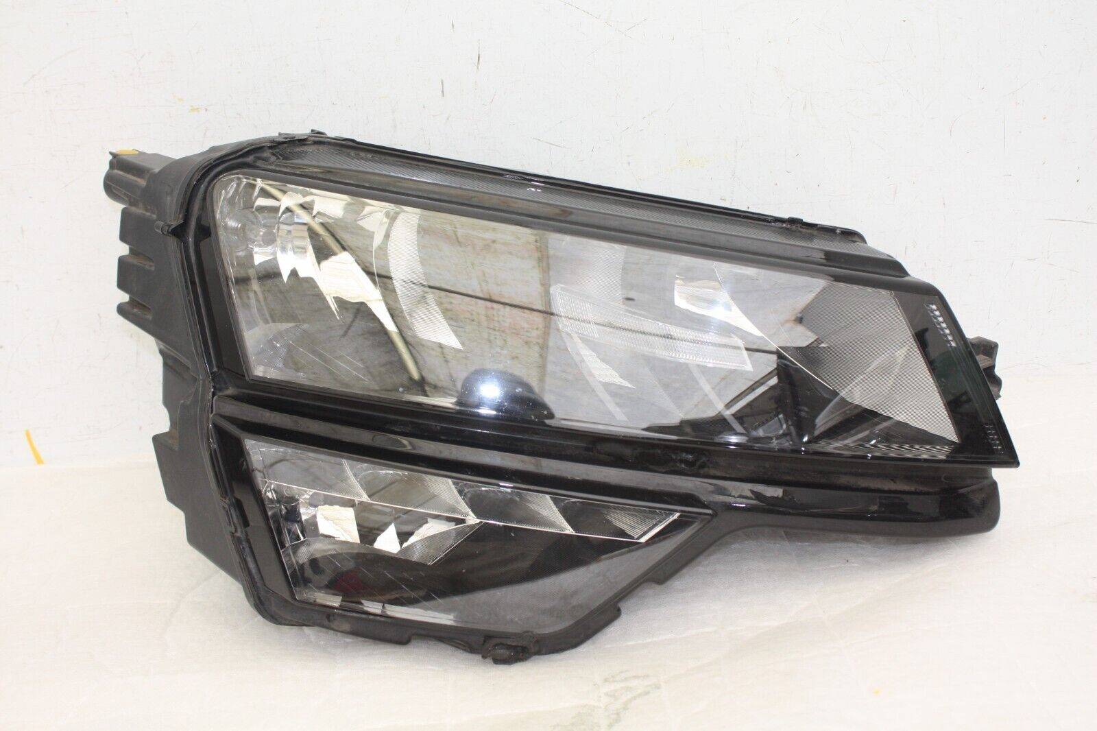 Skoda-Karoq-Right-Side-Headlight-57C941016A-Genuine-DAMAGED-176336884352