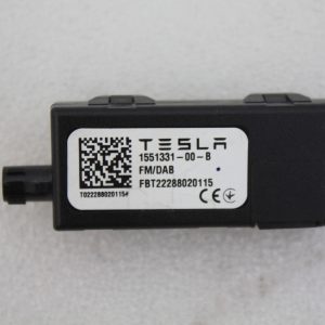 Tesla Model Y Antenna Amplifier 1551331-00-B Genuine - Image 3