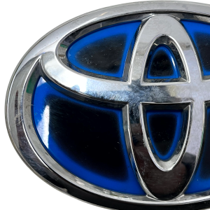 Toyota Prius Front Bumper Emblem Badge Logo 2009 TO 2016 Genuine - Image 3
