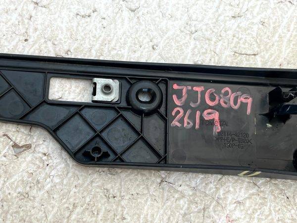 Toyota RAV4 Front Bumper License Plate Holder 2015 TO 2019 52114-42120 Genuine 10 Toyota RAV4 Front Bumper License Plate Holder 2015 TO 2019 52114 42120 Genuine 178524860002 11