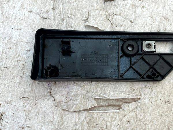 Toyota RAV4 Front Bumper License Plate Holder 2015 TO 2019 52114-42120 Genuine 7 Toyota RAV4 Front Bumper License Plate Holder 2015 TO 2019 52114 42120 Genuine 178524860002 8