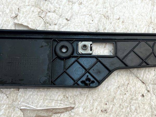 Toyota RAV4 Front Bumper License Plate Holder 2015 TO 2019 52114-42120 Genuine 8 Toyota RAV4 Front Bumper License Plate Holder 2015 TO 2019 52114 42120 Genuine 178524860002 9