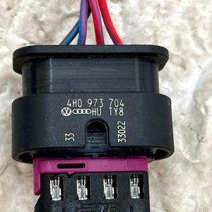 VW Audi Seat Skoda Air Intake Pressure Sensor Connector 4H0973704 Genuine - Image 9