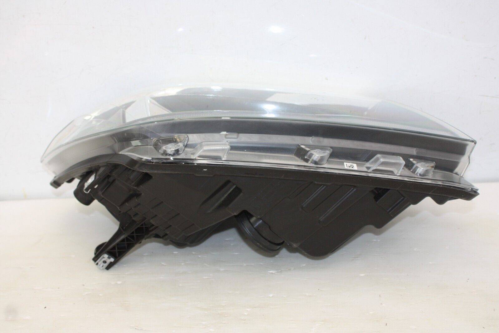 VW-Crafter-Right-Side-Headlight-2017-TO-2021-7C2941006-Genuine-175608910422-8