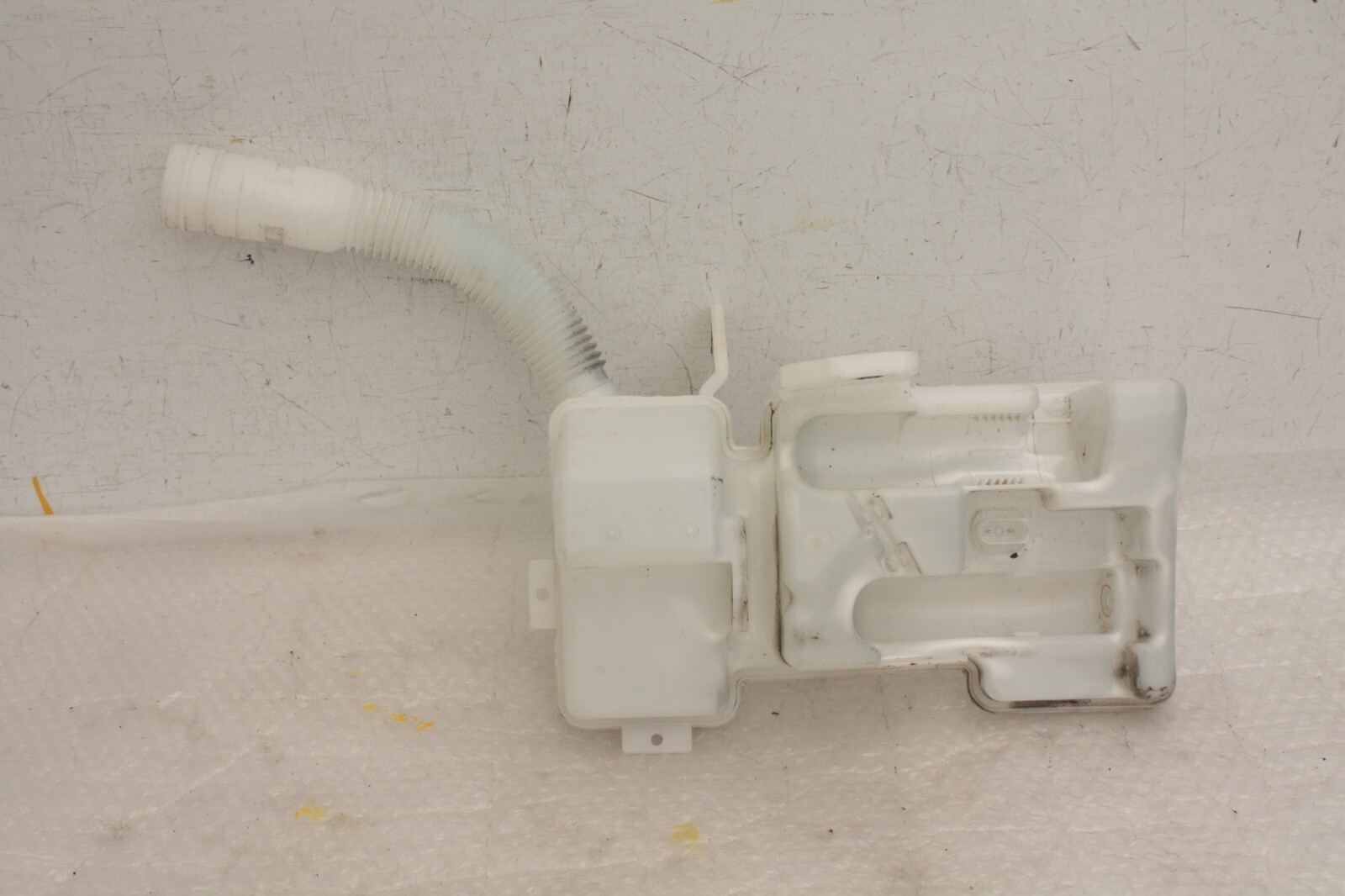 VW Sharan Windscreen Washer Bottle Tank 5N0955453G Genuine