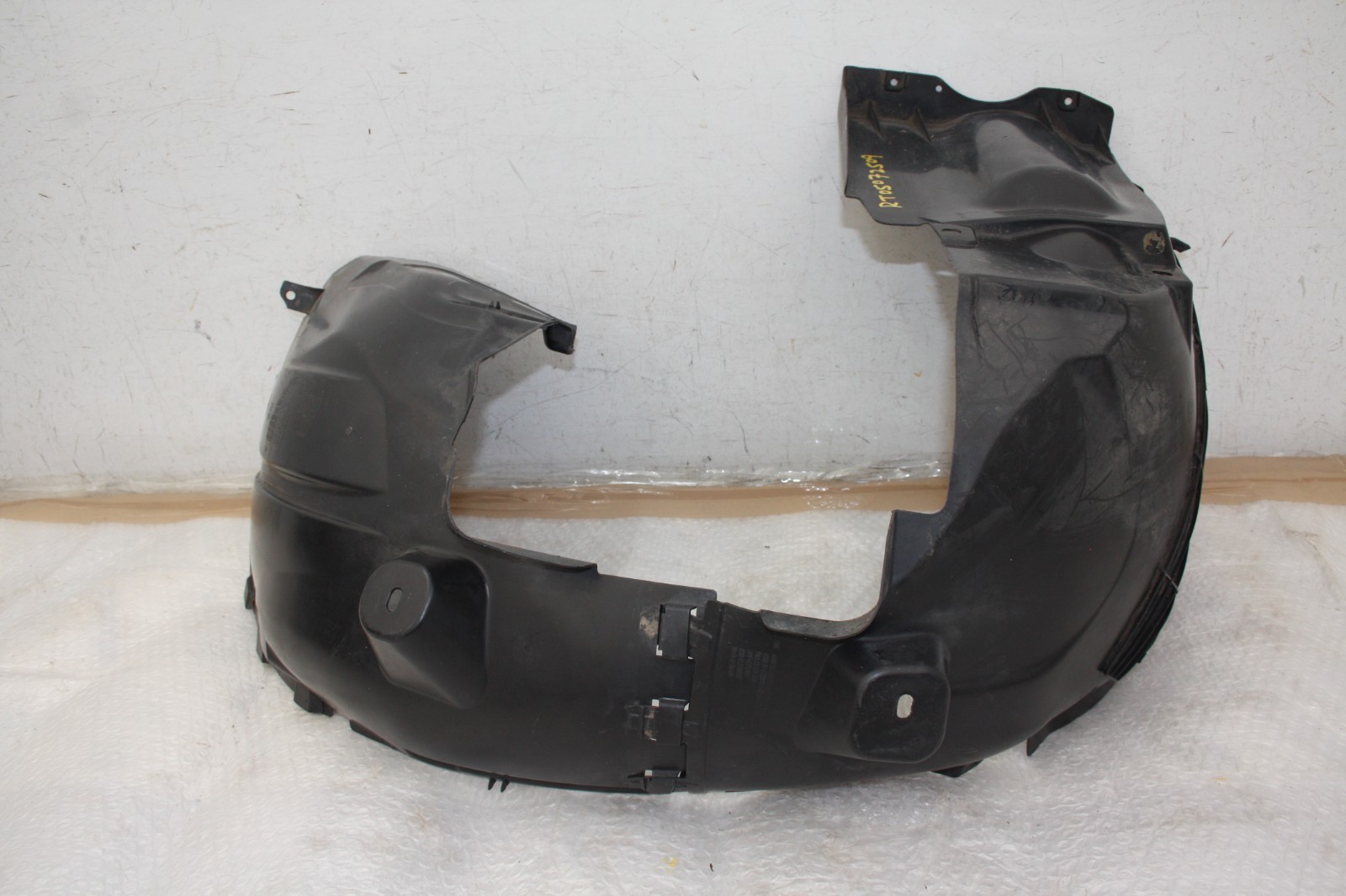 Vauxhall Corsa E Front Right Wheel Liner Splash Guard 2015-2020 39026898 Genuine