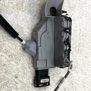 Vauxhall Mokka B Mk2 Front Left Door Handle & Lock Assembly 2020-2025 98201553 - Image 10