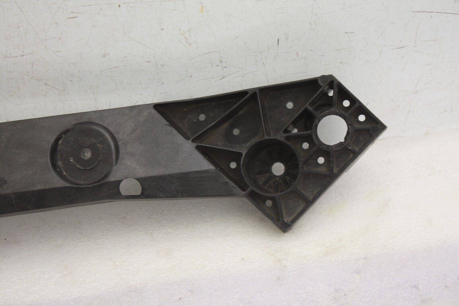 Vauxhall-Vivaro-Front-Bumper-Right-Side-Bracket-625001299R-Genuine-176577469142-2