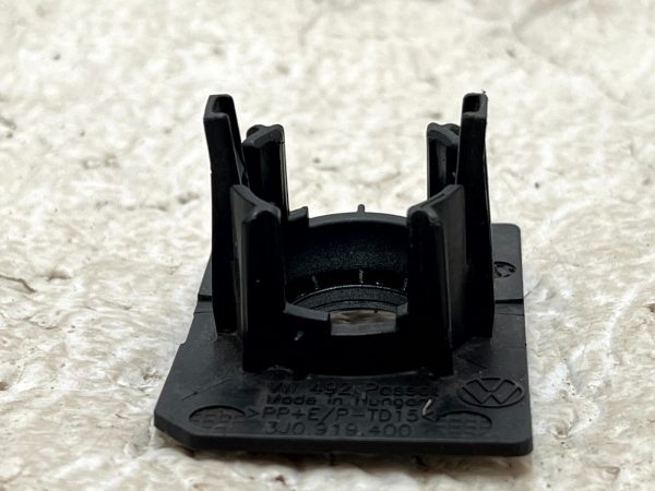 Volkswagen Passat B9 Front Right PDC Parking Sensor Holder 3J0919400 Genuine 178522321642 6