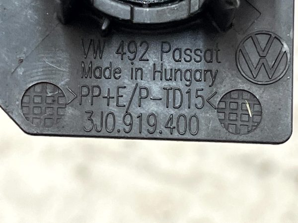 Volkswagen Passat B9 Front Right PDC Parking Sensor Holder 3J0919400 Genuine 178522321642 7