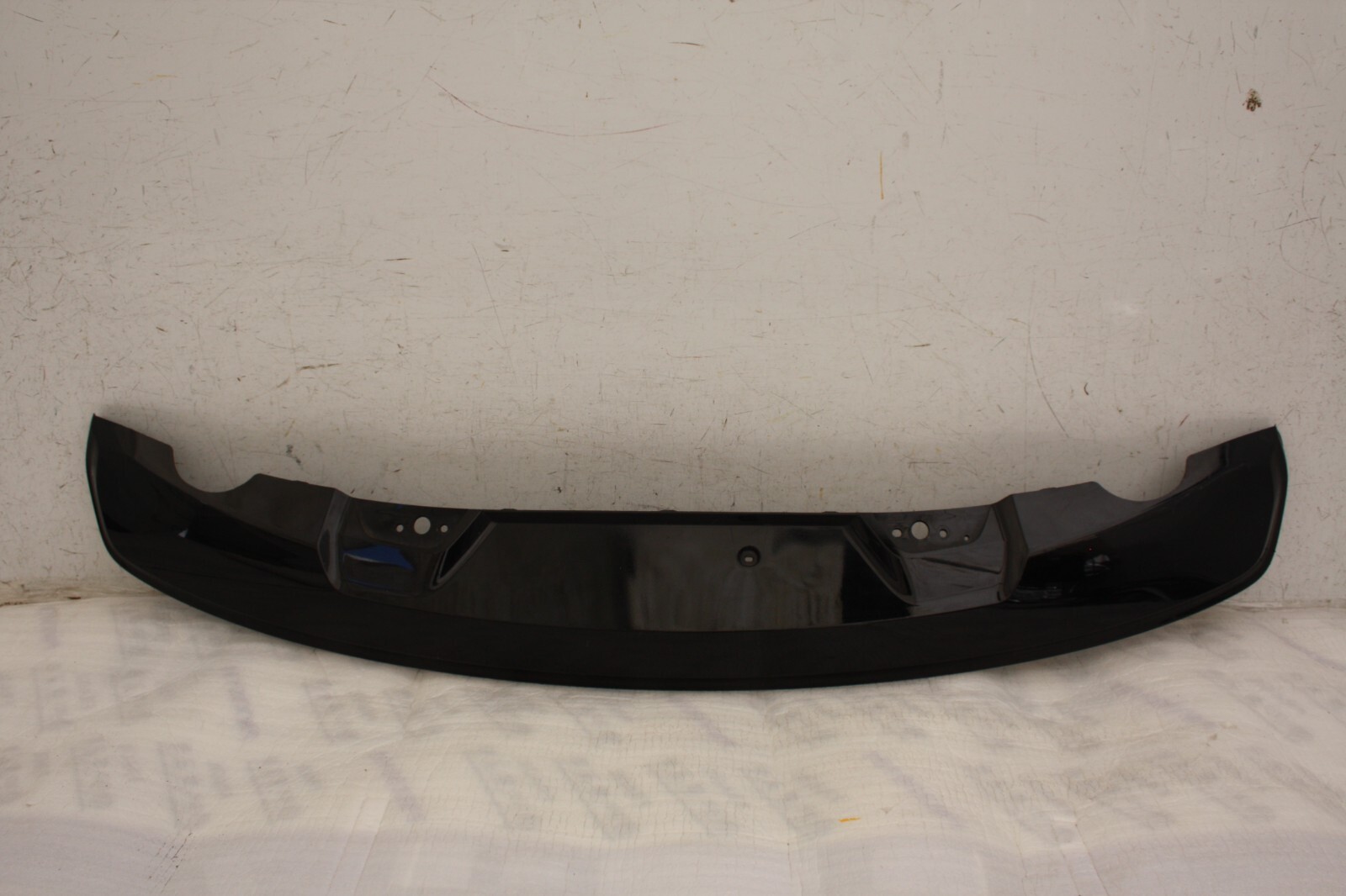 Volvo XC40 Rear Bumper Diffuser 2018 ON 32136122 Genuine