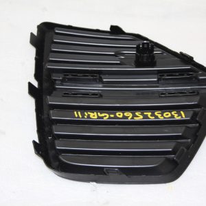 Volvo XC60 Front Bumper Lower Right Grill 2022 ON 32234947 Genuine - Image 8