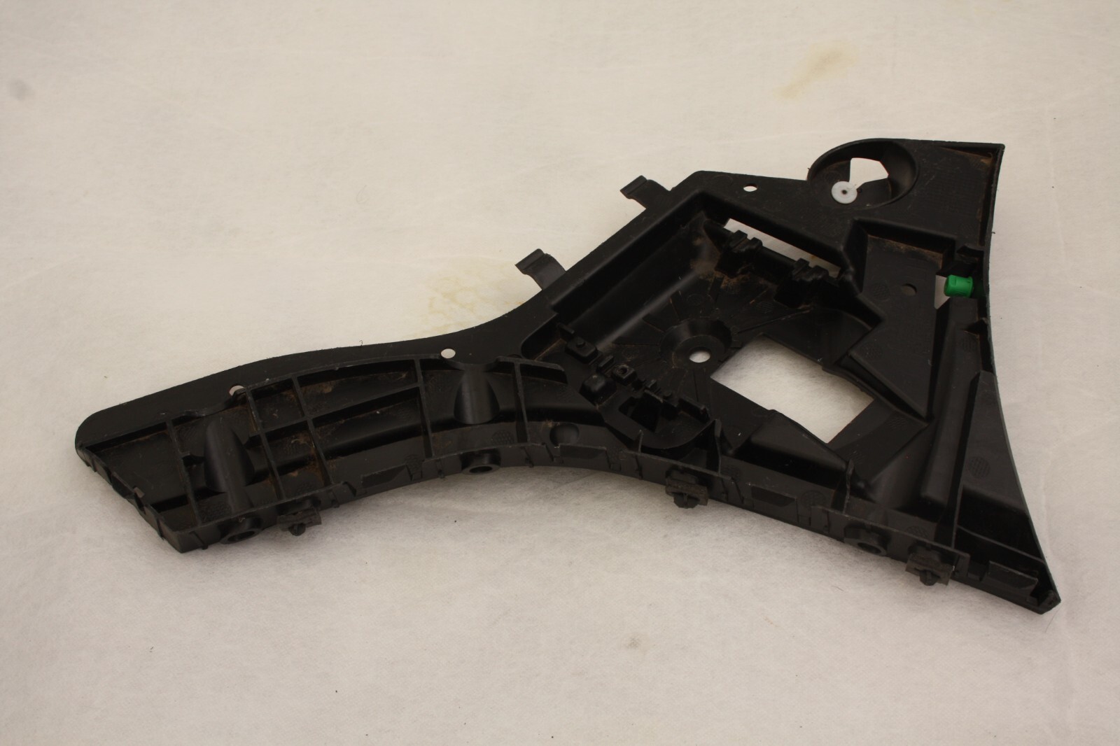 Volvo XC60 Rear Bumper Left Bracket 2013 TO 2017 31323763 Genuine