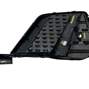 Audi A1 S-Line Front Right Bumper Grille 2018 ON 82A807682D *DAMAGED* - Image 12