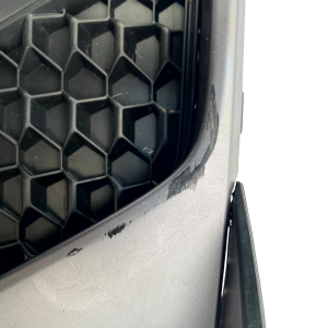 Audi A1 S-Line Front Right Bumper Grille 2018 ON 82A807682D *DAMAGED* - Image 6