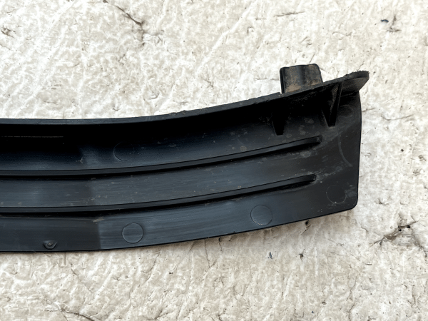 Audi A3 8Y Front Bumper Right Bracket 2020 TO 2024 8Y0807410 Genuine 178278610153 8