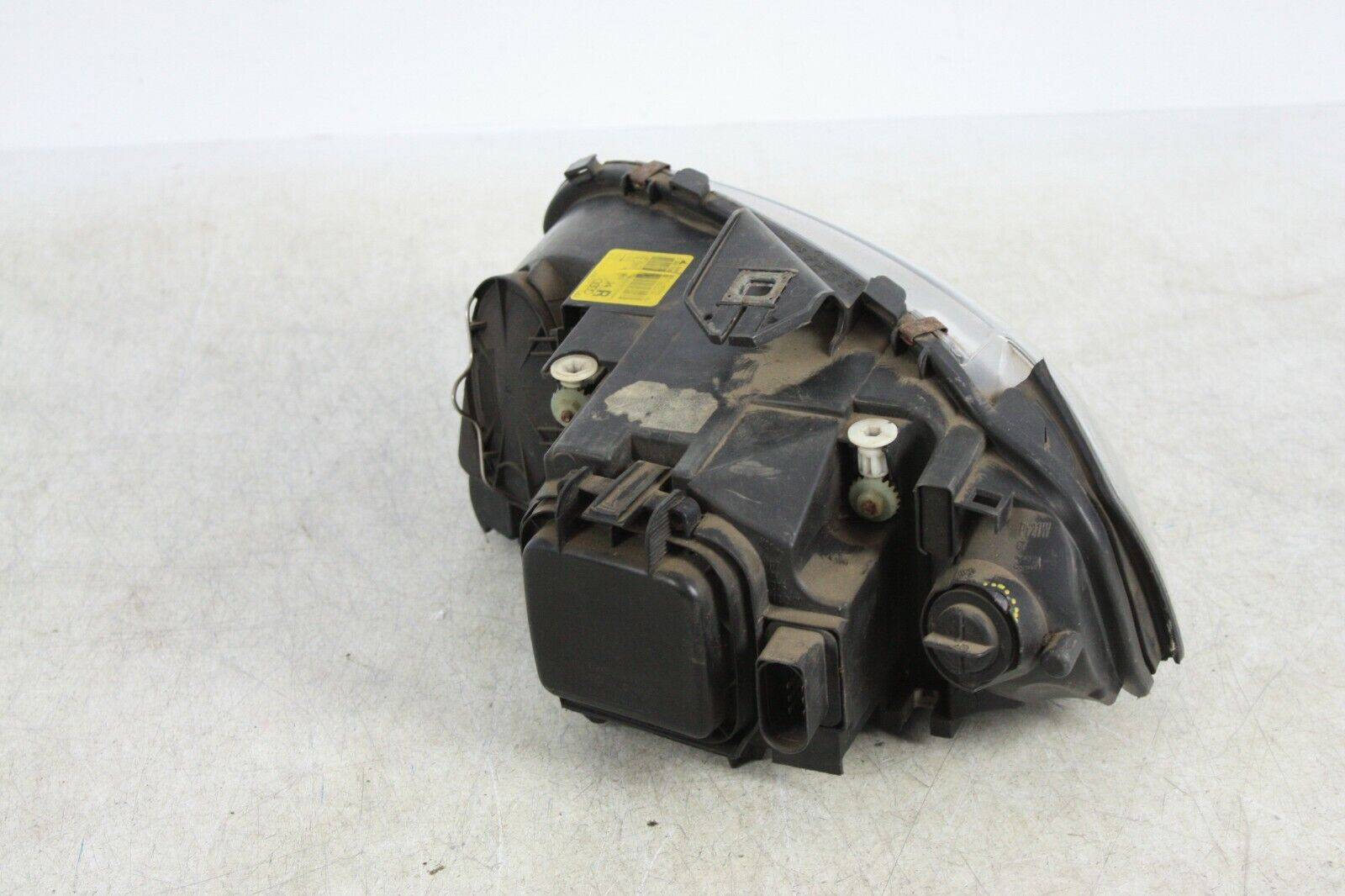 Audi-A3-Right-Side-Headlight-2004-TO-2008-8P0941004C-Genuine-175874026823-9