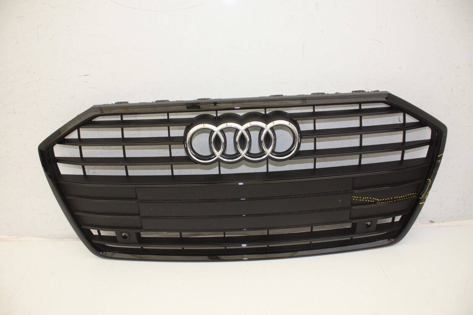 Audi A6 C8 S Line Front Bumper Grill 4K0853651B Genuine DAMAGED 176604261593