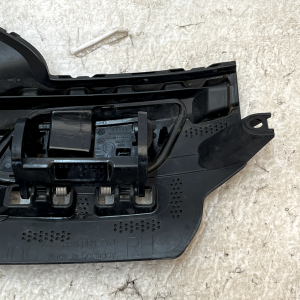 Audi A6 C8 S Line Front Right Washer Bracket Holder 2018-2025 4K0807096A Genuine - Image 10