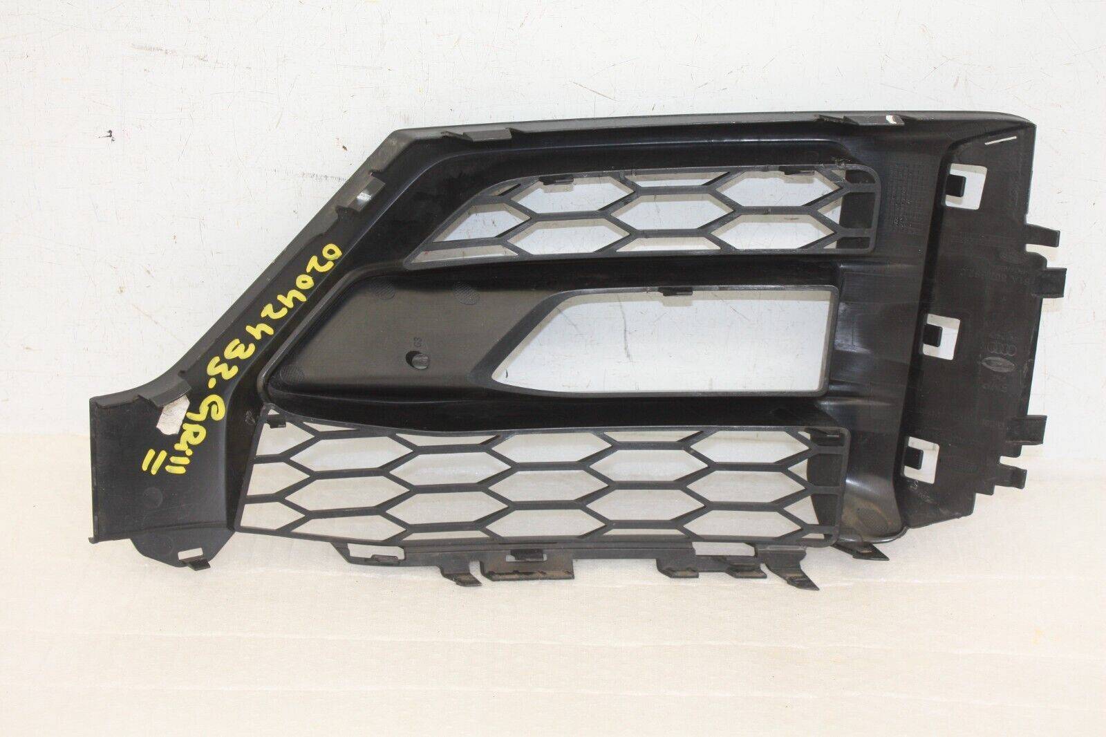 Audi-Q2-Front-Bumper-Right-Side-Grill-2016-TO-2021-81A807682C-Genuine-176316607943-15