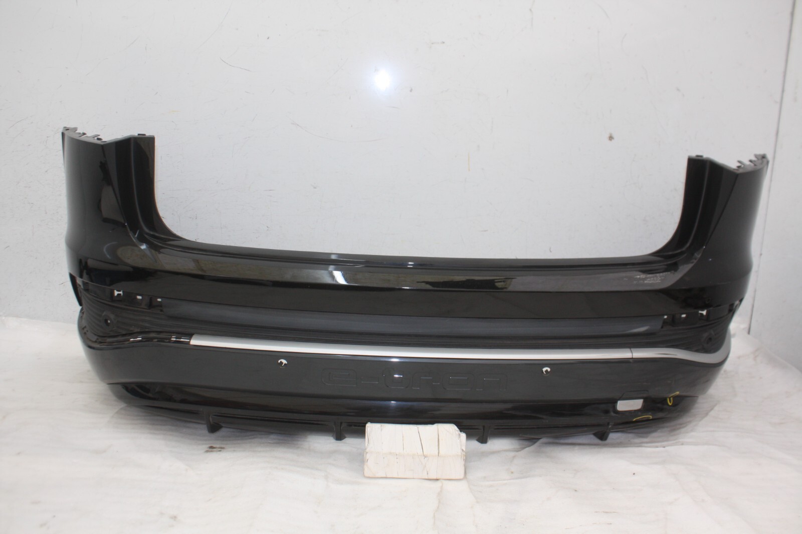 Audi Q4 E-Tron Rear Bumper 2021 ON 89E807511 Genuine  *DAMAGED*