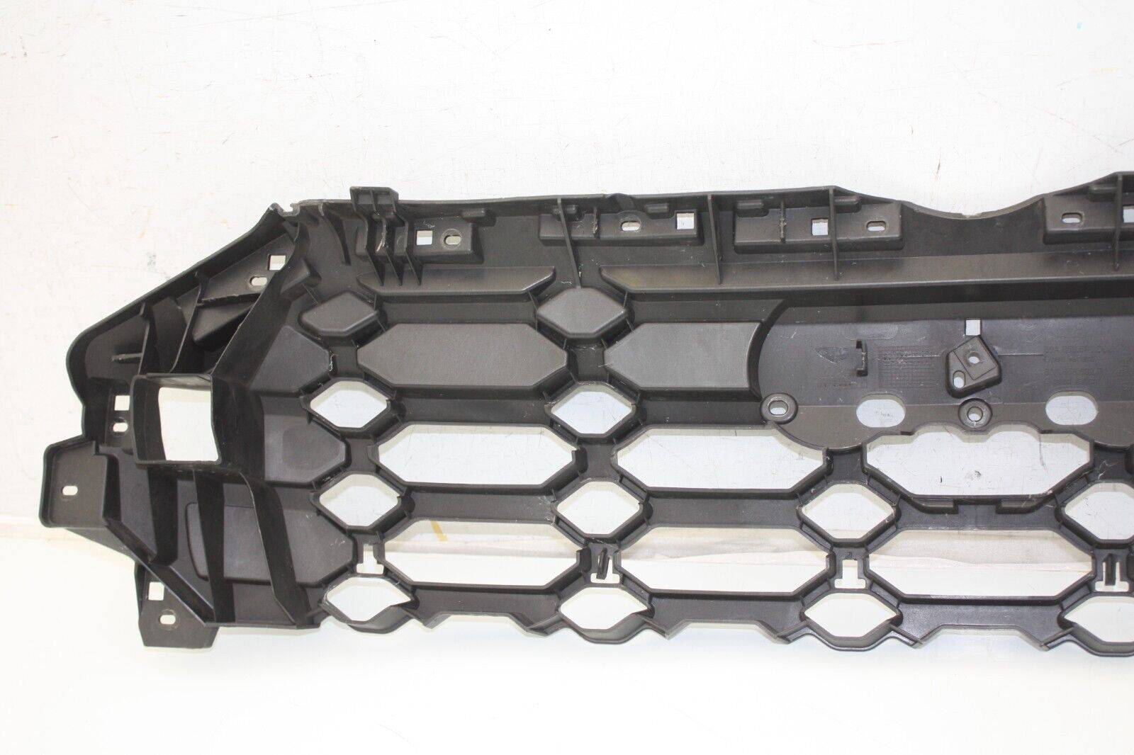 Audi-Q5-S-Line-Front-Bumper-Grill-Bracket-2020-ON-80A853692D-FIXING-CLIP-DAMAGE-176611345833-7