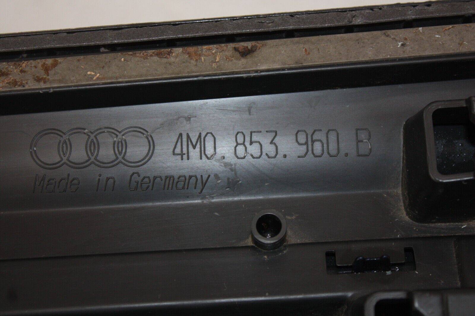 Audi-Q7-S-Line-Front-Right-Door-Moulding-4M0853960B-Genuine-175620976613-14