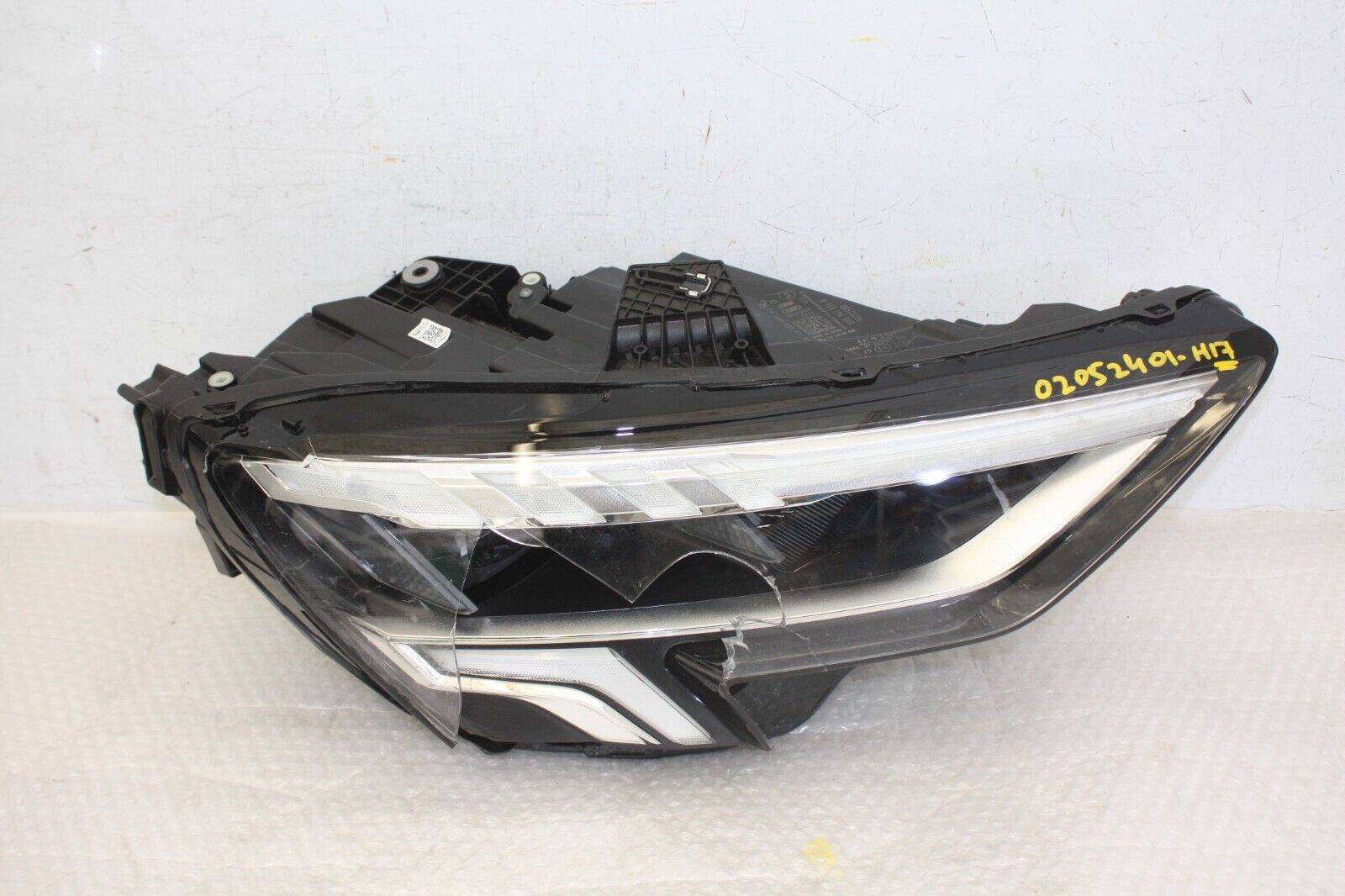 Audi S3 Right Side LED Headlight 8Y0941034A Genuine LENS DAMAGED 176361077523