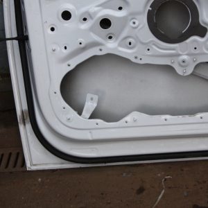 Audi TT Front Right Side Door Genuine *DAMAGED* - Image 11