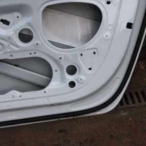 Audi TT Front Right Side Door Genuine *DAMAGED* - Image 12