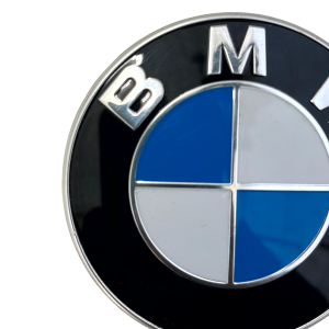 BMW 1 3 4 Series Front Emblem Badge Logo 2025 821923705 Genuine - Image 3