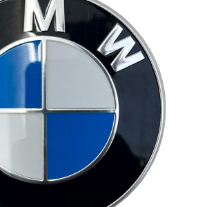 BMW 1 3 4 Series Front Emblem Badge Logo 2025 821923705 Genuine - Image 4