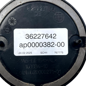 BMW 1 3 4 Series Front Emblem Badge Logo 2025 821923705 Genuine - Image 8