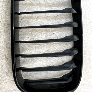 BMW 1 Series F20 F21 LCI Front Bumper Right Grille 2015 TO 2019 7371748 Genuine - Image 5