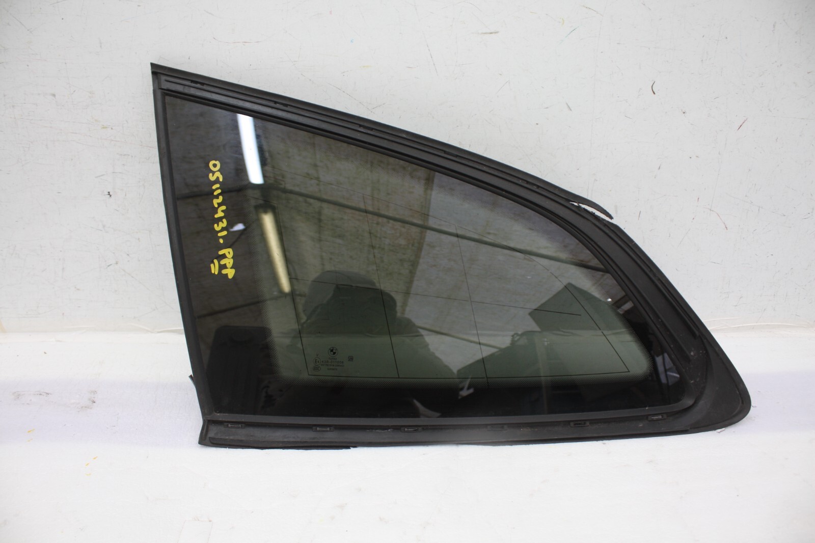 BMW 3 Series G20 G21 G28 Rear Left Quarter Window Glass 19 TO 23 7499517 Genuine