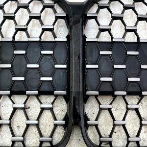 BMW 4 Series G22 Front Bumper Upper Radiator Grille 2020 ON 511319297610 Genuine - Image 4